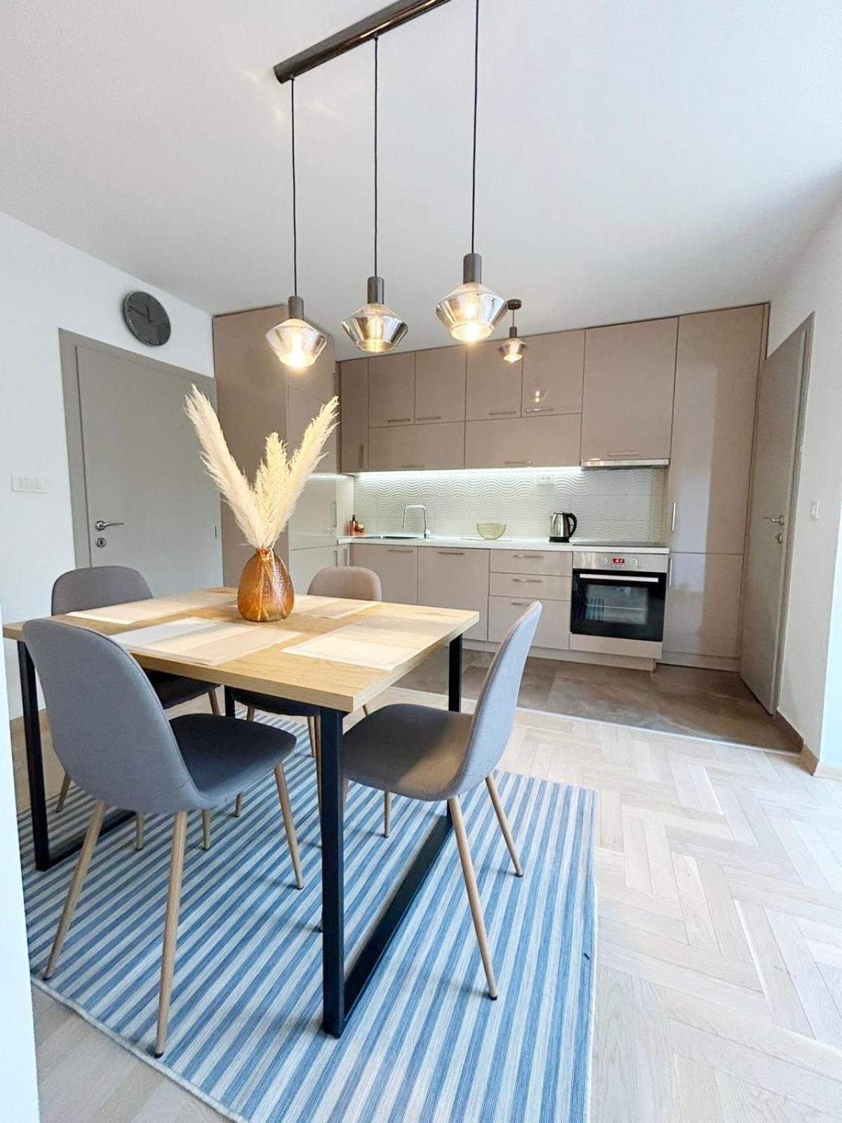 The Circle Apartment Σκόπια Εξωτερικό φωτογραφία